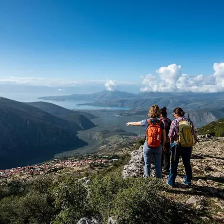 View - 3 Bedrooms Apartment, Fully Equipped Apartamento Delphi