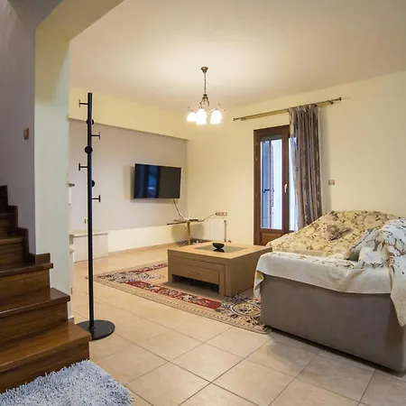 Apartment View - 3bd Apartment, Fully Equipped