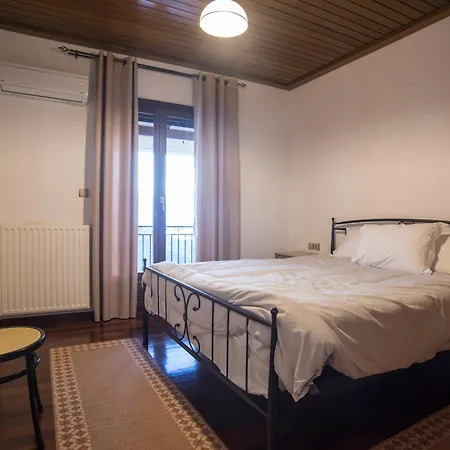 View - 3bd Apartment, Fully Equipped Delphi