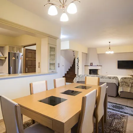 View - 3bd Apartment, Fully Equipped