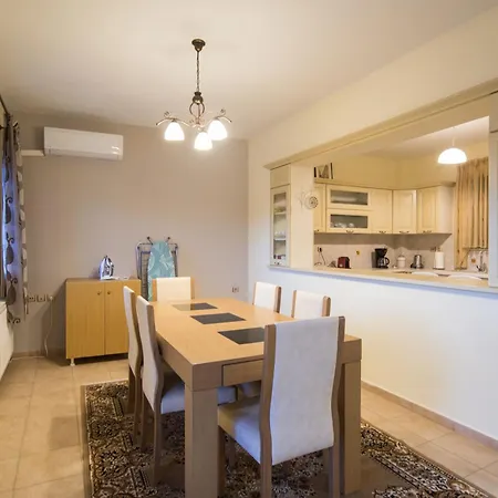Lägenhet View - 3bd Apartment, Fully Equipped Delphi
