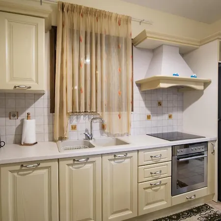 View - 3 Bedrooms Apartment, Fully Equipped *