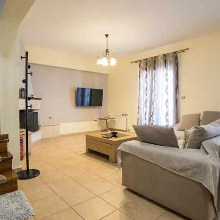 View - 3 Bedrooms Apartment, Fully Equipped דירה דלפי